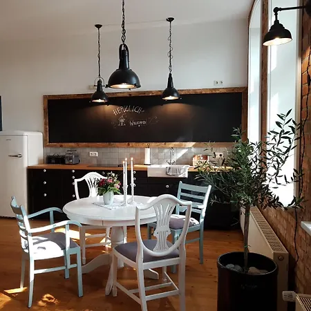 Neu! Alte Schule Jarnsen Klassenzimmer Lejlighed *